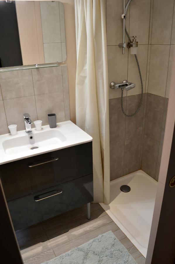 Le Moulin De La Planche Bed & Breakfast Cerelles Bagian luar foto
