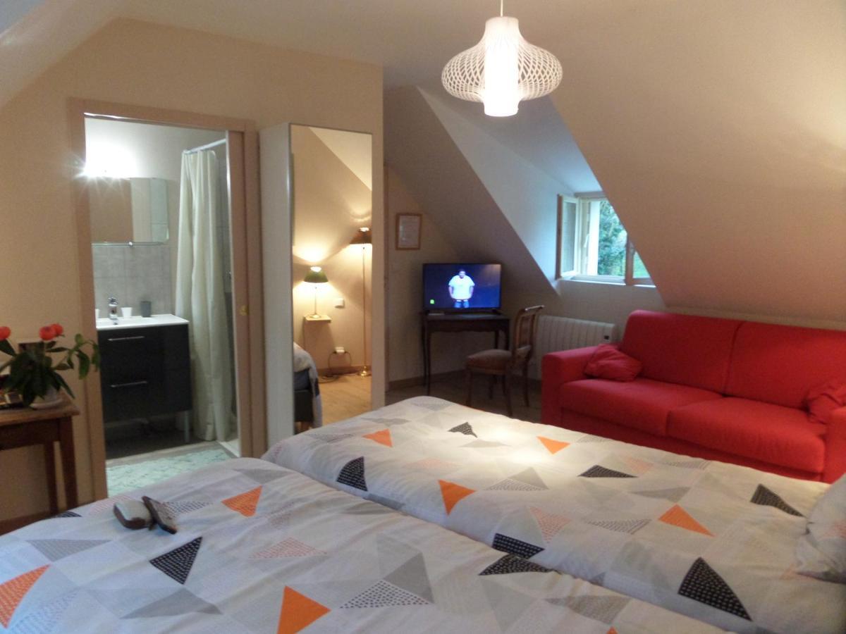 Le Moulin De La Planche Bed & Breakfast Cerelles Bagian luar foto